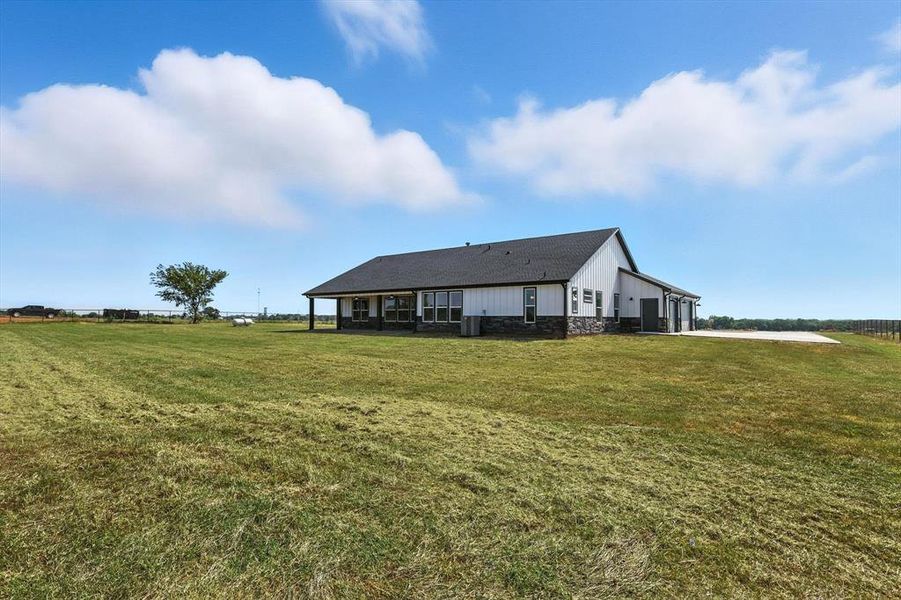 Exterior details and patio area of a home in , Whitesboro (Image 23).