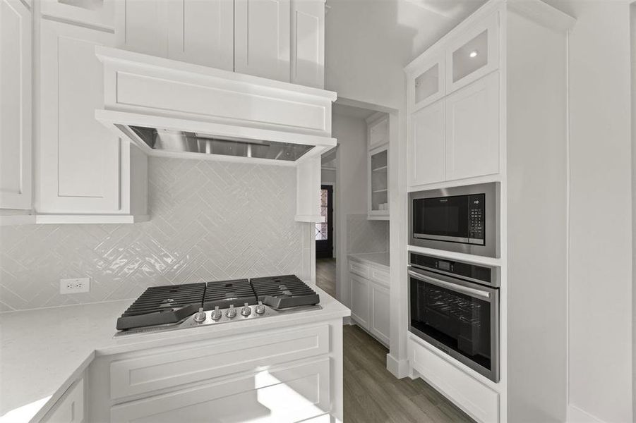 Furnished interior view inside a new home in Edgewood Creek, Celina (Image 8). Furnished interior view inside a new home in Edgewood Creek, Celina (Image 8).