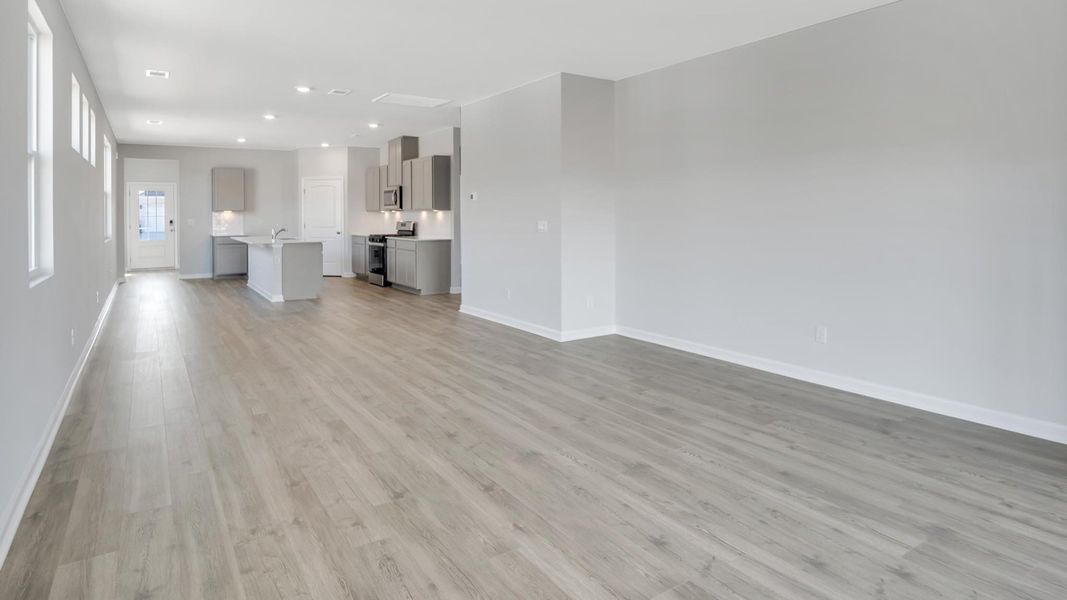 Spacious, unfurnished interior of a new home in Nexus South, Gallatin (Image 11).