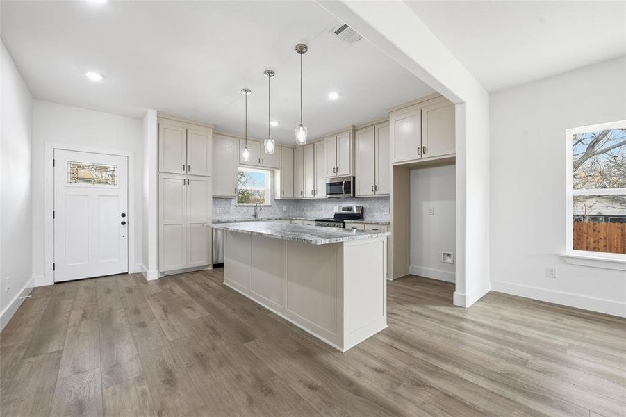 Furnished interior view inside a new home in , Fort Worth (Image 15).