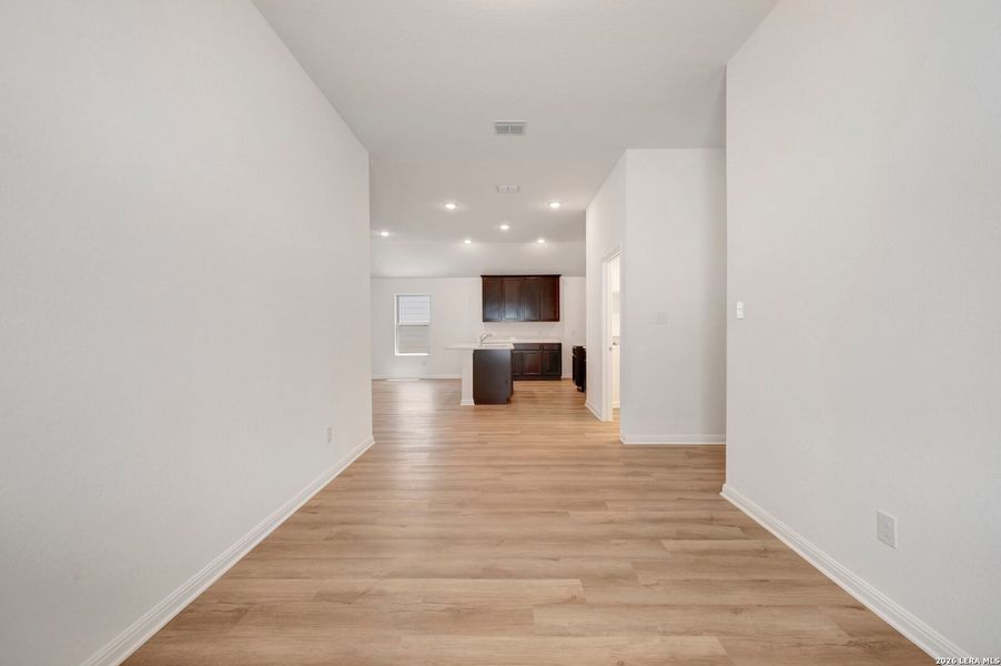 Spacious, unfurnished interior of a new home in Verano Farms, Von Ormy (Image 26). Spacious, unfurnished interior of a new home in Verano Farms, Von Ormy (Image 26).