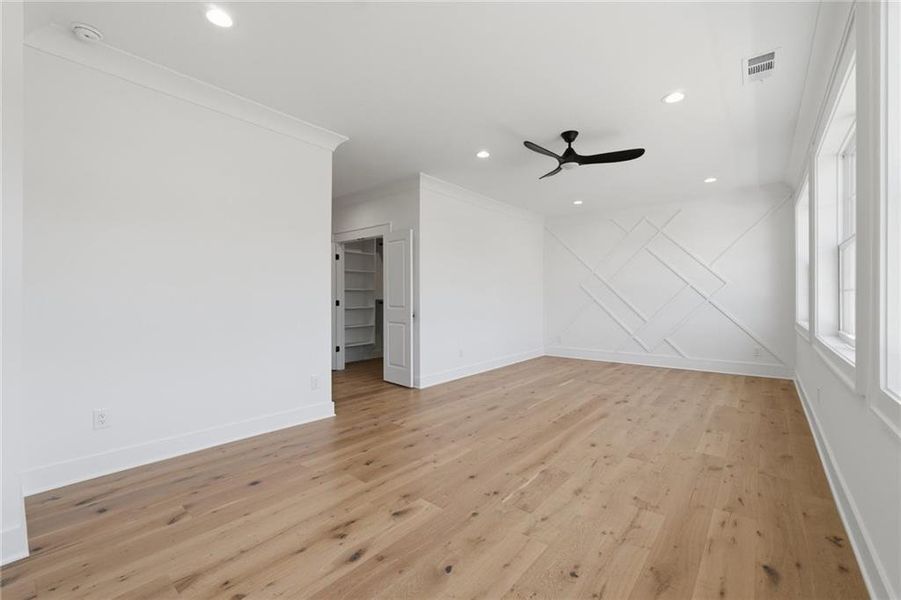 Spacious, unfurnished interior of a new home in , Bethlehem (Image 24).