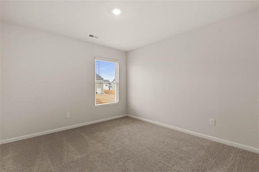 Spacious, unfurnished interior of a new home in Poplar Preserve, Newnan (Image 25).