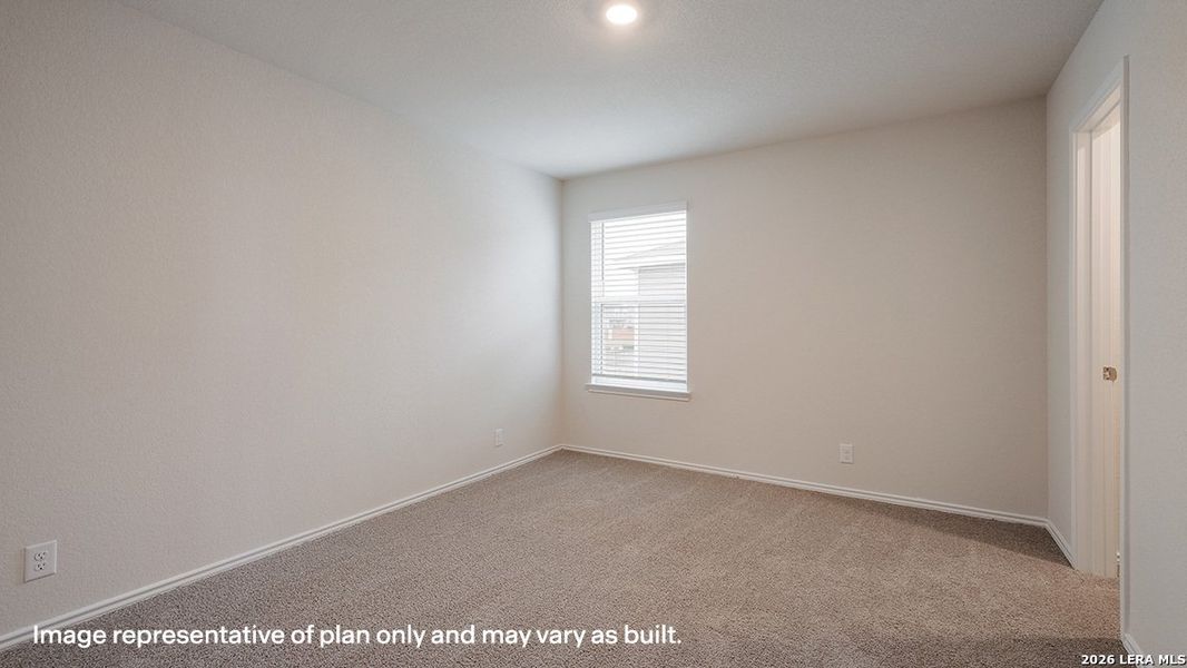 Spacious, unfurnished interior of a new home in Solana Ridge, San Antonio (Image 17).
