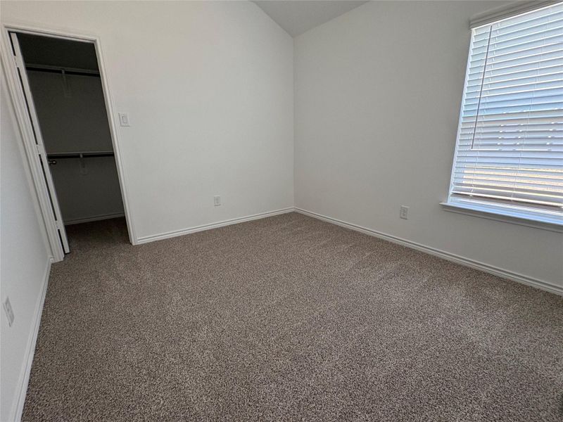 Spacious, unfurnished interior of a new home in , Conroe (Image 7).