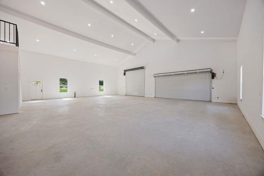 Spacious, unfurnished interior of a new home in , Rhome (Image 29). Spacious, unfurnished interior of a new home in , Rhome (Image 29).