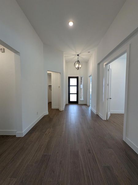 Spacious, unfurnished interior of a new home in Artavia, Conroe (Image 11). Spacious, unfurnished interior of a new home in Artavia, Conroe (Image 11).