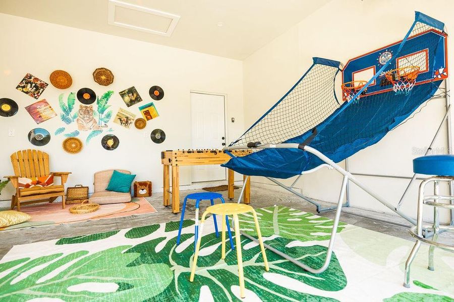 Image 28 of a home in . Image 28 of a home in .