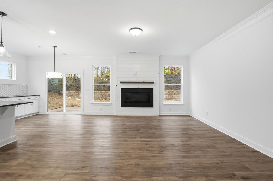 Spacious, unfurnished interior of a new home in Rone Creek, Waxhaw (Image 24).
