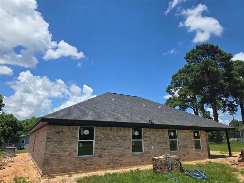Exterior details and patio area of a home in , Daingerfield (Image 3).
