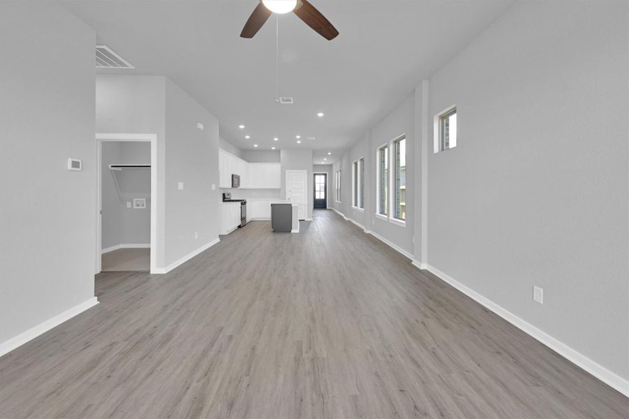 Image 26 of a home in Sunterra 40. Image 26 of a home in Sunterra 40.