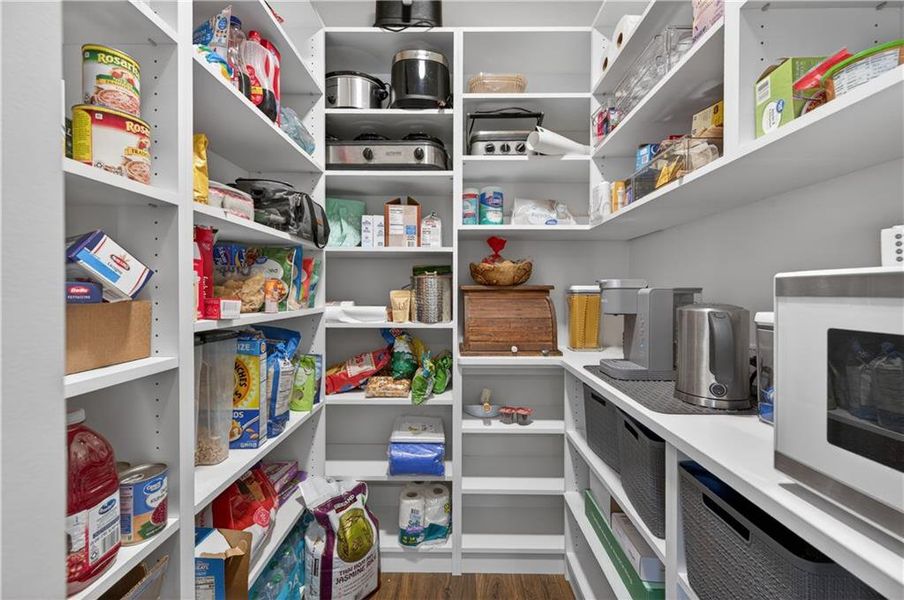 Close-up of interior finishes inside a home in , Dahlonega (Image 23).
