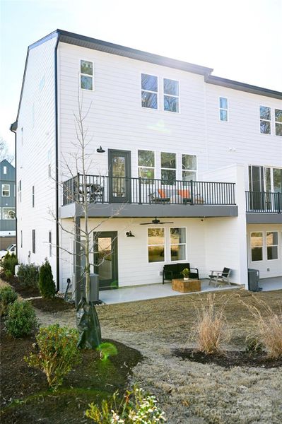 The Beau | Archer Row Model *actual structural selections, orientation, and finishes may vary. Furniture not included.