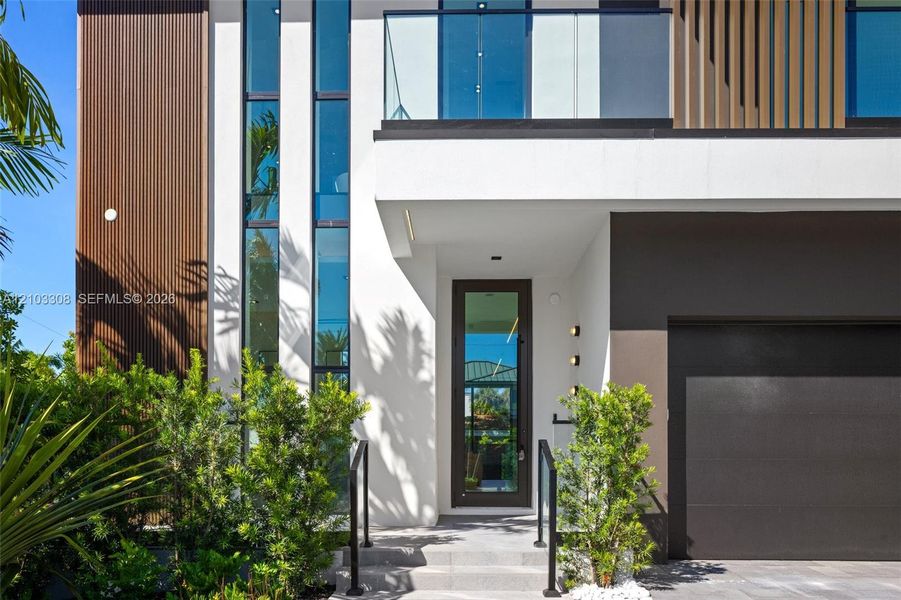 Condo located in Fort Lauderdale, FL showcasing its design and architecture (Image 7). Condo located in Fort Lauderdale, FL showcasing its design and architecture (Image 7).