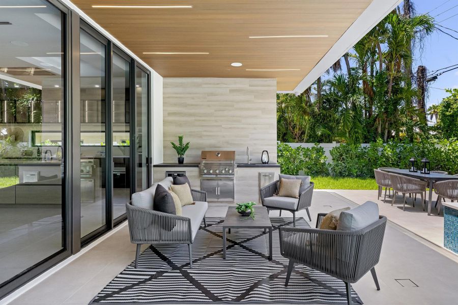 Furnished interior view inside a new home in , Boca Raton (Image 43). Furnished interior view inside a new home in , Boca Raton (Image 43).