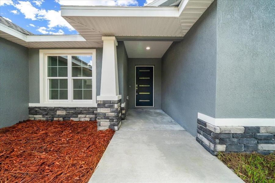 Exterior details and patio area of a home in , Citrus Springs (Image 3). Exterior details and patio area of a home in , Citrus Springs (Image 3).