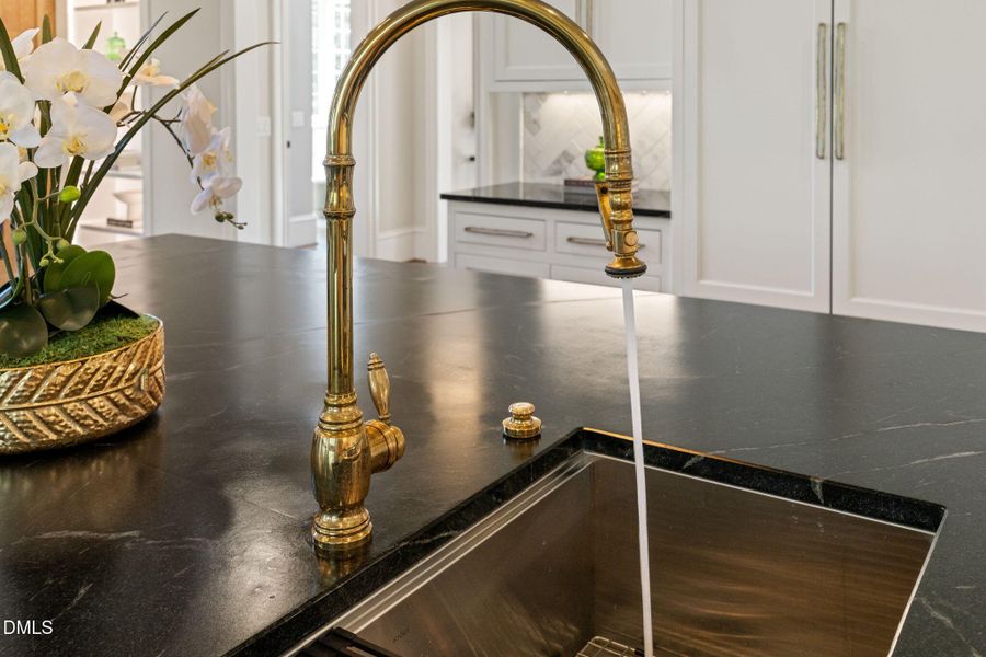 19-web-or-mls-untitled-4-2