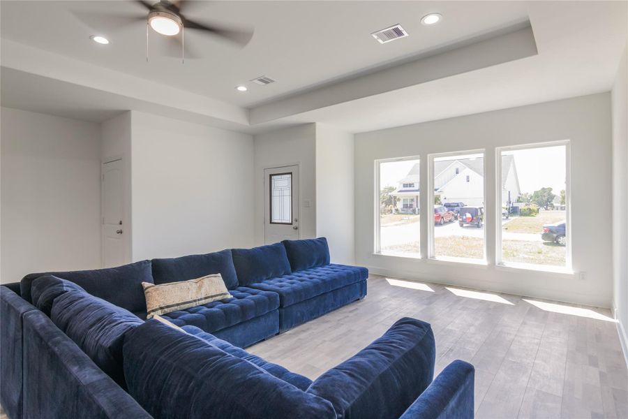 plenty of natural light from the three front windows plenty of natural light from the three front windows