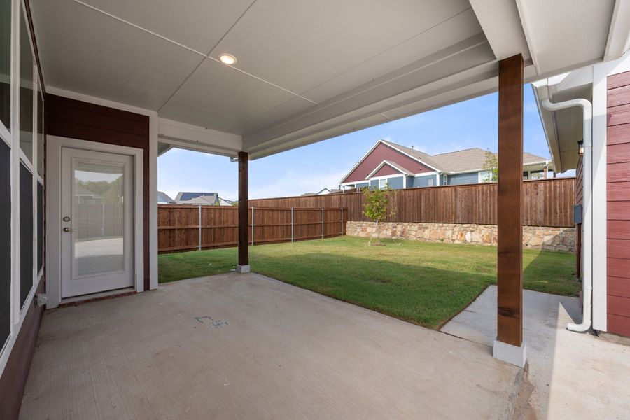 Exterior details and patio area of a home in Heritage Towne, Midlothian (Image 3). Exterior details and patio area of a home in Heritage Towne, Midlothian (Image 3).