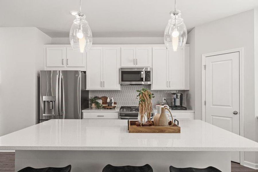 Furnished interior view inside a new home in Rosewood Farm, Lawrenceville (Image 9).