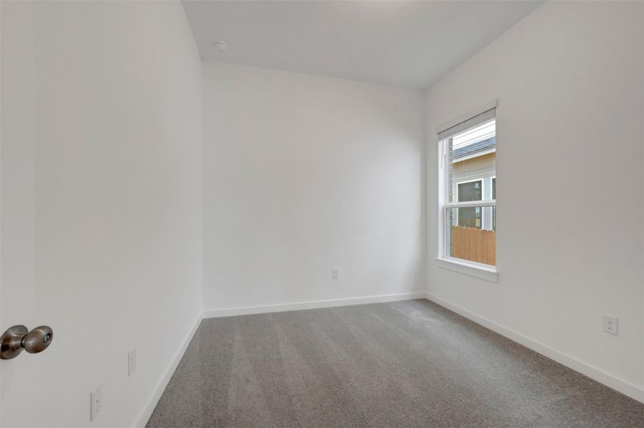 Spacious, unfurnished interior of a new home in Cedar Brook, Leander (Image 16).