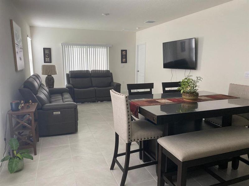 Furnished interior view inside a new home in , Ocoee (Image 11).