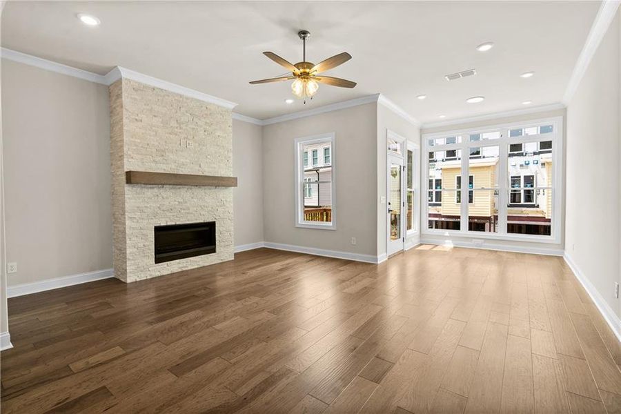 Spacious, unfurnished interior of a new home in Waterhaven, Cumming (Image 14).