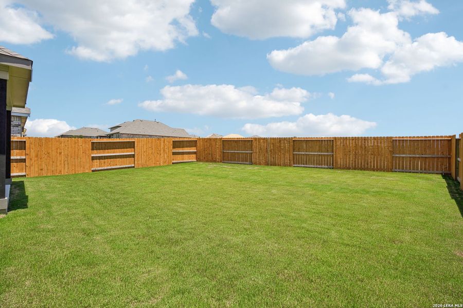 Exterior details and patio area of a home in Meyer Ranch - Enclave, New Braunfels (Image 3).