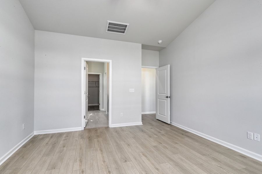 Spacious, unfurnished interior of a new home in Allston Park, Calabash (Image 27). Spacious, unfurnished interior of a new home in Allston Park, Calabash (Image 27).
