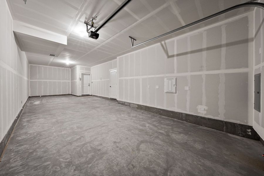 Spacious, unfurnished interior of a new home in Berkeley Villas, Denver (Image 29).