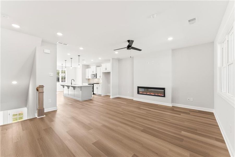 Spacious, unfurnished interior of a new home in East Park Village, Kennesaw (Image 29). Spacious, unfurnished interior of a new home in East Park Village, Kennesaw (Image 29).
