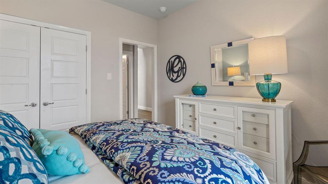 Furnished interior view inside a new home in Lakeview Pointe, Grand Prairie (Image 29). Furnished interior view inside a new home in Lakeview Pointe, Grand Prairie (Image 29).