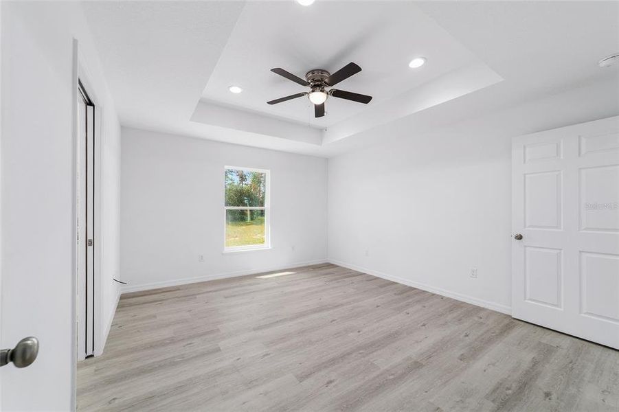 Spacious, unfurnished interior of a new home in , Silver Springs (Image 28).
