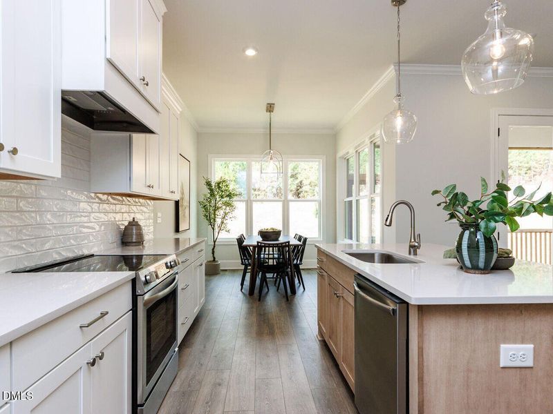 013-1280x960-kitchen