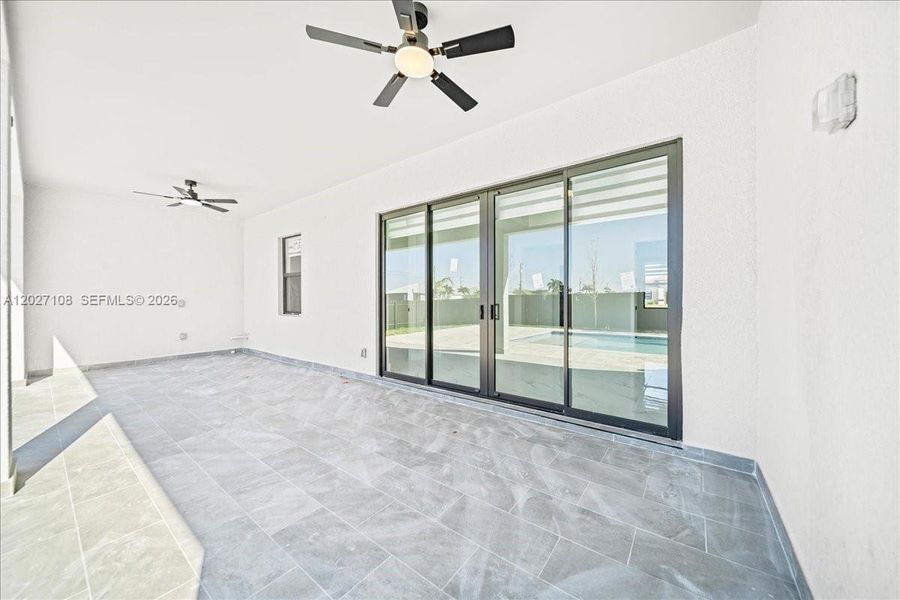 Spacious, unfurnished interior of a new home in , Cape Coral (Image 36). Spacious, unfurnished interior of a new home in , Cape Coral (Image 36).