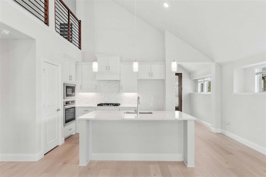 Furnished interior view inside a new home in Liberty, Melissa (Image 12).