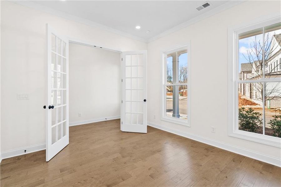 Spacious, unfurnished interior of a new home in Aberdeen, Hoschton (Image 31).
