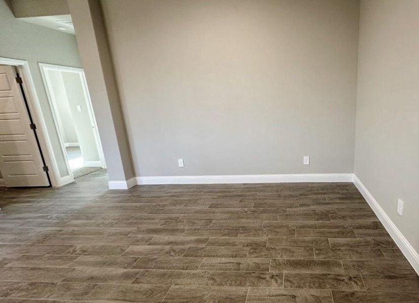 Spacious, unfurnished interior of a new home in Eagle Creek, Denton (Image 20). Spacious, unfurnished interior of a new home in Eagle Creek, Denton (Image 20).