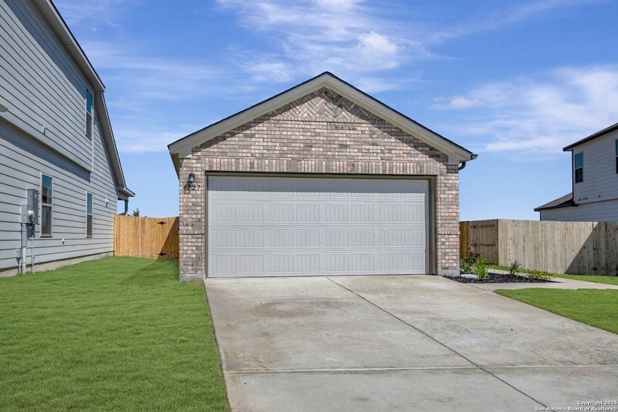 Image 35 of a home in Park Place.