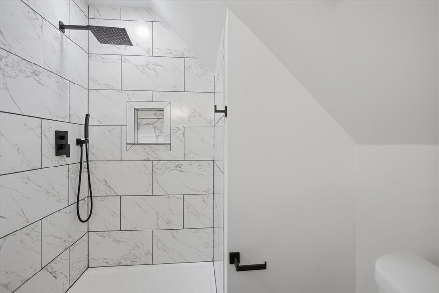 Image 38 of a home in .