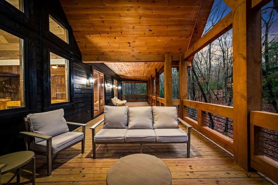 Exterior details and patio area of a home in , McCaysville (Image 3).