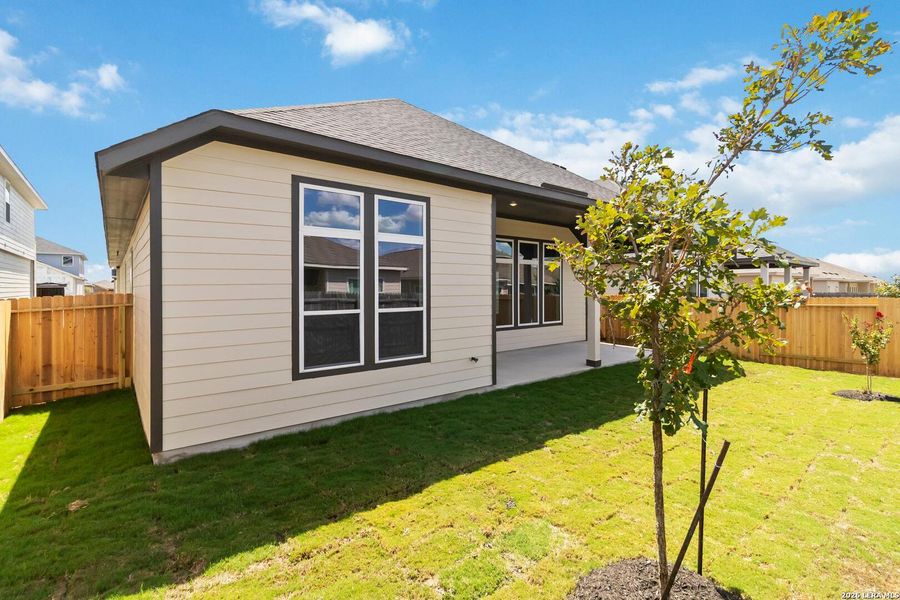 Exterior details and patio area of a home in Cordova Crossing, Seguin (Image 4).