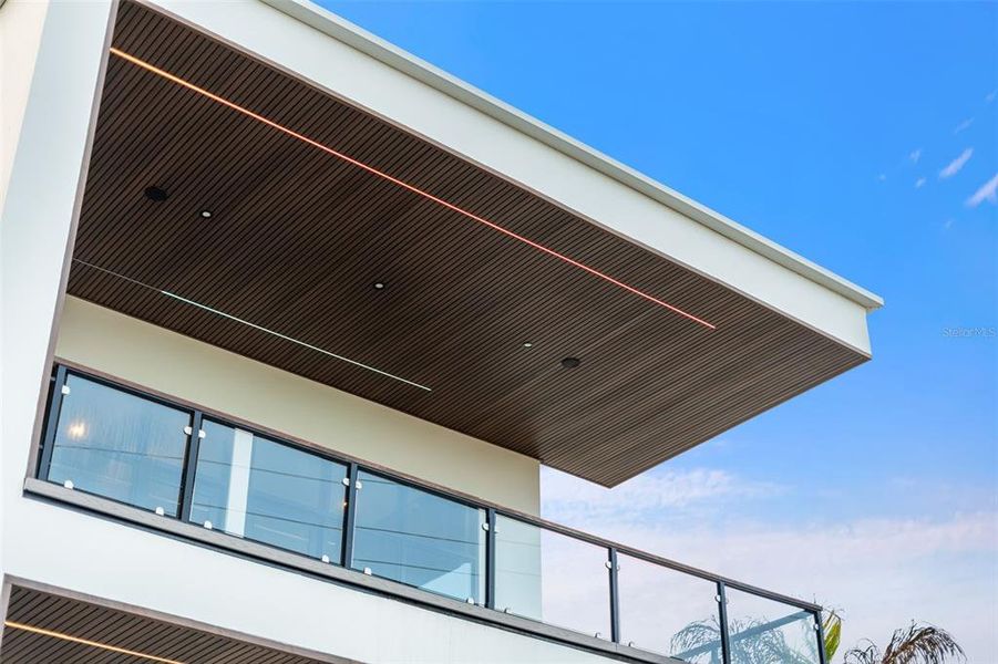 Exterior details and patio area of a home in , New Smyrna Beach (Image 40).