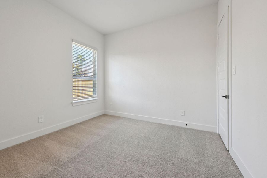 Spacious, unfurnished interior of a new home in Pinewood Trails - Luxe Series, Houston (Image 40).