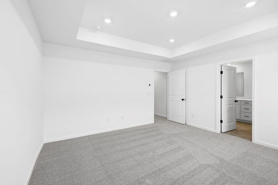 Spacious, unfurnished interior of a new home in Auburn Glen, Dacula (Image 29).