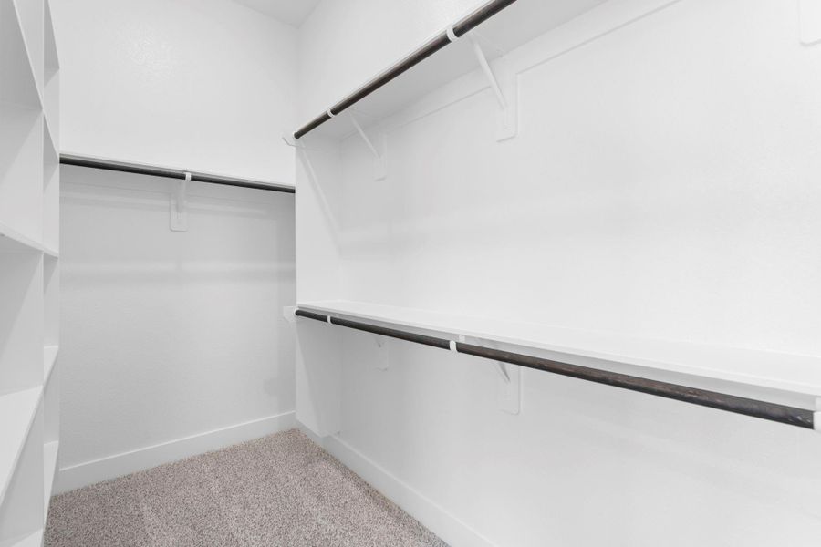 Spacious, unfurnished interior of a new home in Riceland, Mont Belvieu (Image 26).