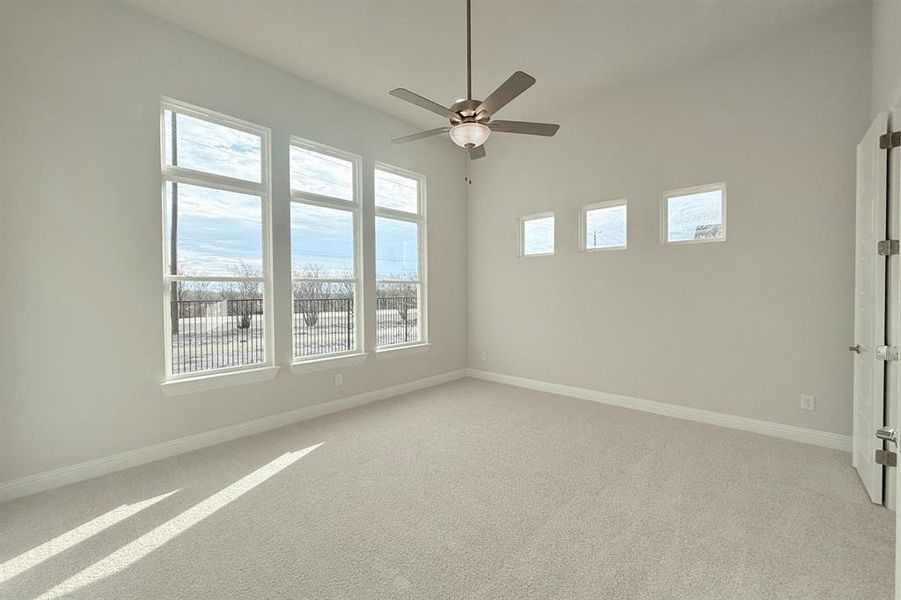 Spacious, unfurnished interior of a new home in Polo Ridge, Mesquite (Image 16).