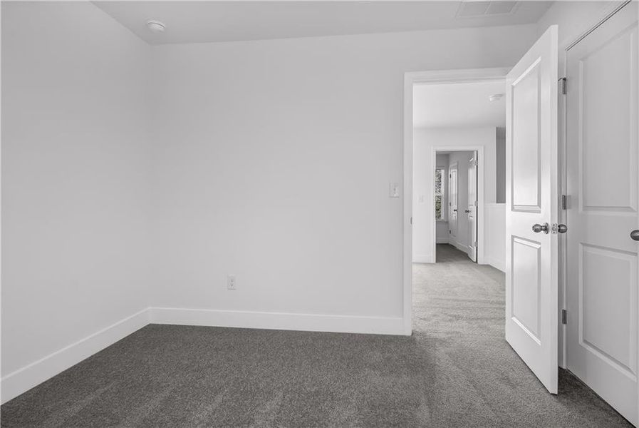 Spacious, unfurnished interior of a new home in Shadow Creek, Jackson (Image 21).