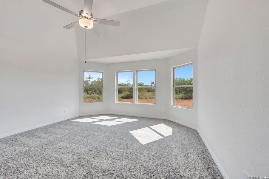 Spacious, unfurnished interior of a new home in Chaparral Ranch, Floresville (Image 37).