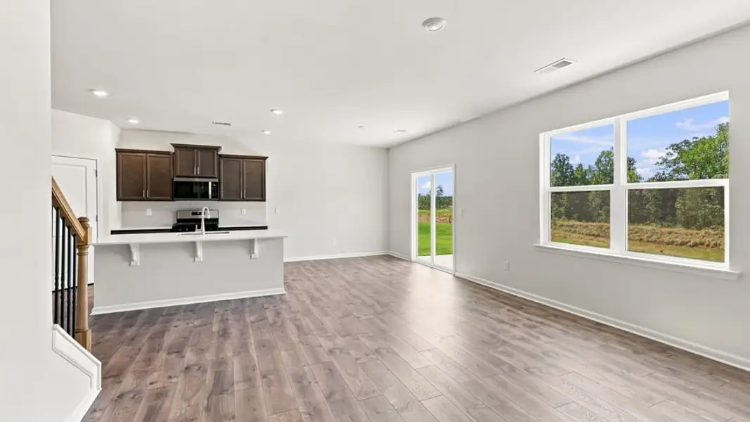 Spacious, unfurnished interior of a new home in Woodglen, Piedmont (Image 25). Spacious, unfurnished interior of a new home in Woodglen, Piedmont (Image 25).